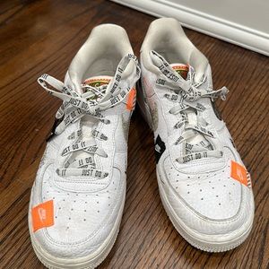 Nike Air Force one low size youth 6